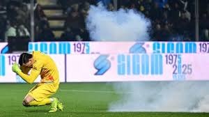 圣路易斯红雀队外野手威利·麦基凭借闪电般的速度夺得美联打击王