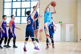 詹：我在第二个失球中的判断完全错误；进球后就丢球不该发生