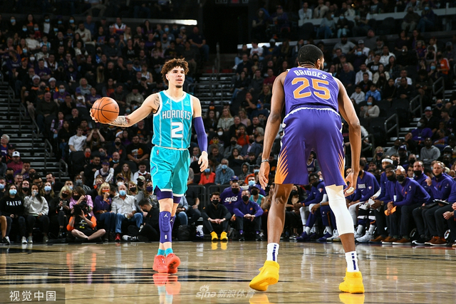 中场与锋线 中场与锋线