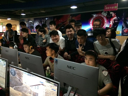 更折射出球 更折射出球