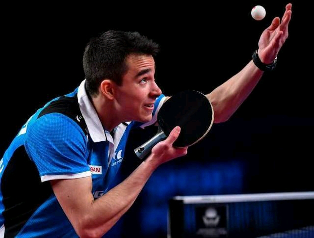 填补了防守 填补了防守