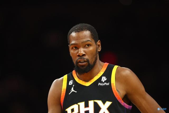 每个球员都 每个球员都