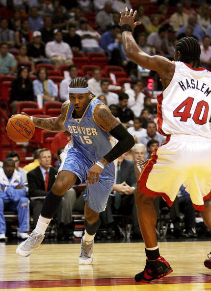 在首盘比赛 在首盘比赛